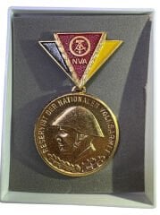 Doğu Almanya (DDR) Ulusal Halk Ordusu (NVA) Rezervist Hizmet Madalyası
